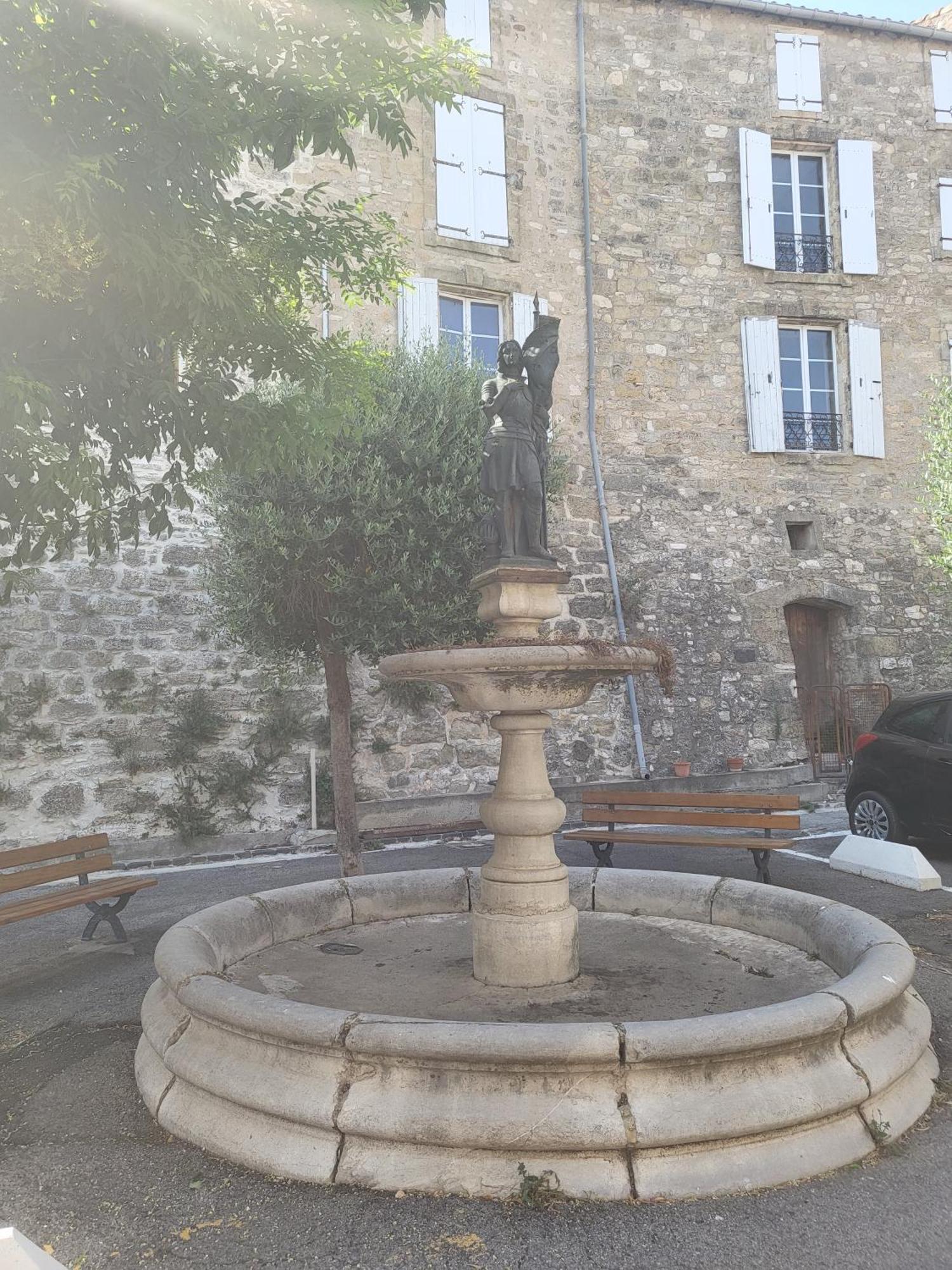 La Rose Du Vent Bed and Breakfast Saint-Pons-de-Mauchiens Buitenkant foto