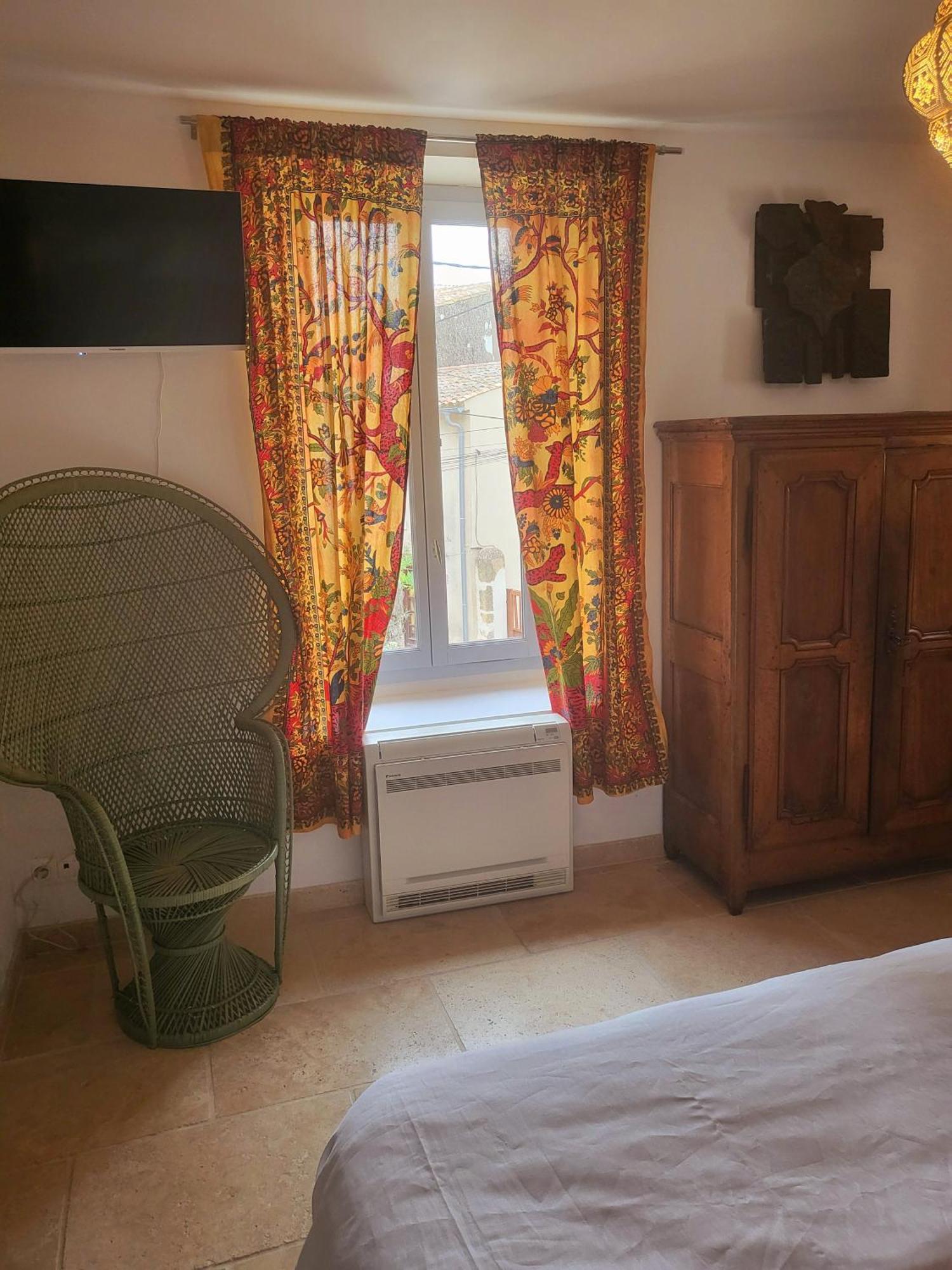 La Rose Du Vent Bed and Breakfast Saint-Pons-de-Mauchiens Buitenkant foto